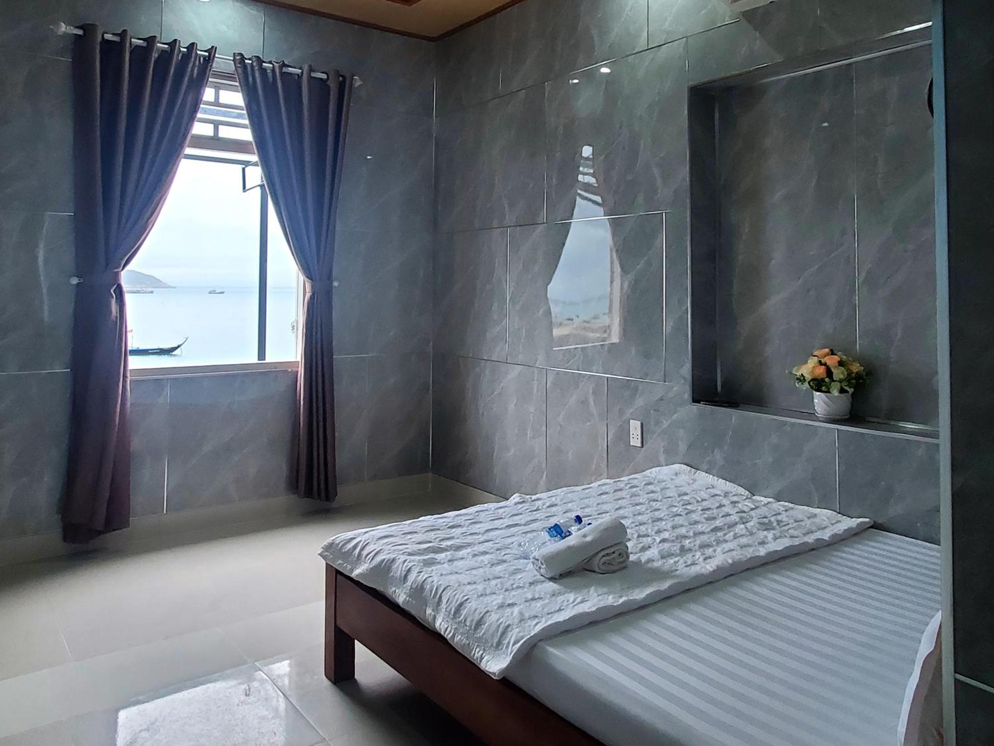 Tuan Thanh Homestay Tân Hiệ Exteriör bild